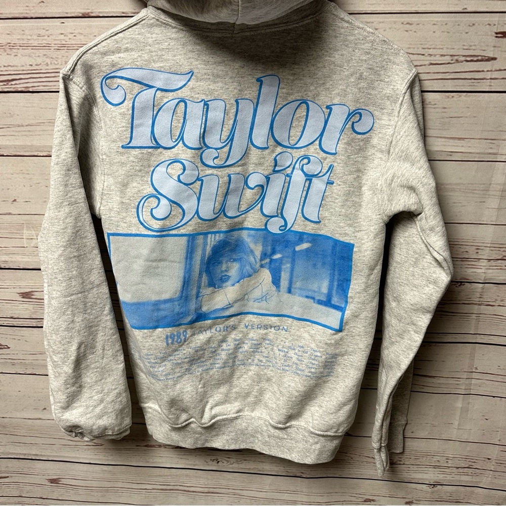 TAYLOR SWIFT 1989 Taylor's Version Concert Sweatshirt Hoodie